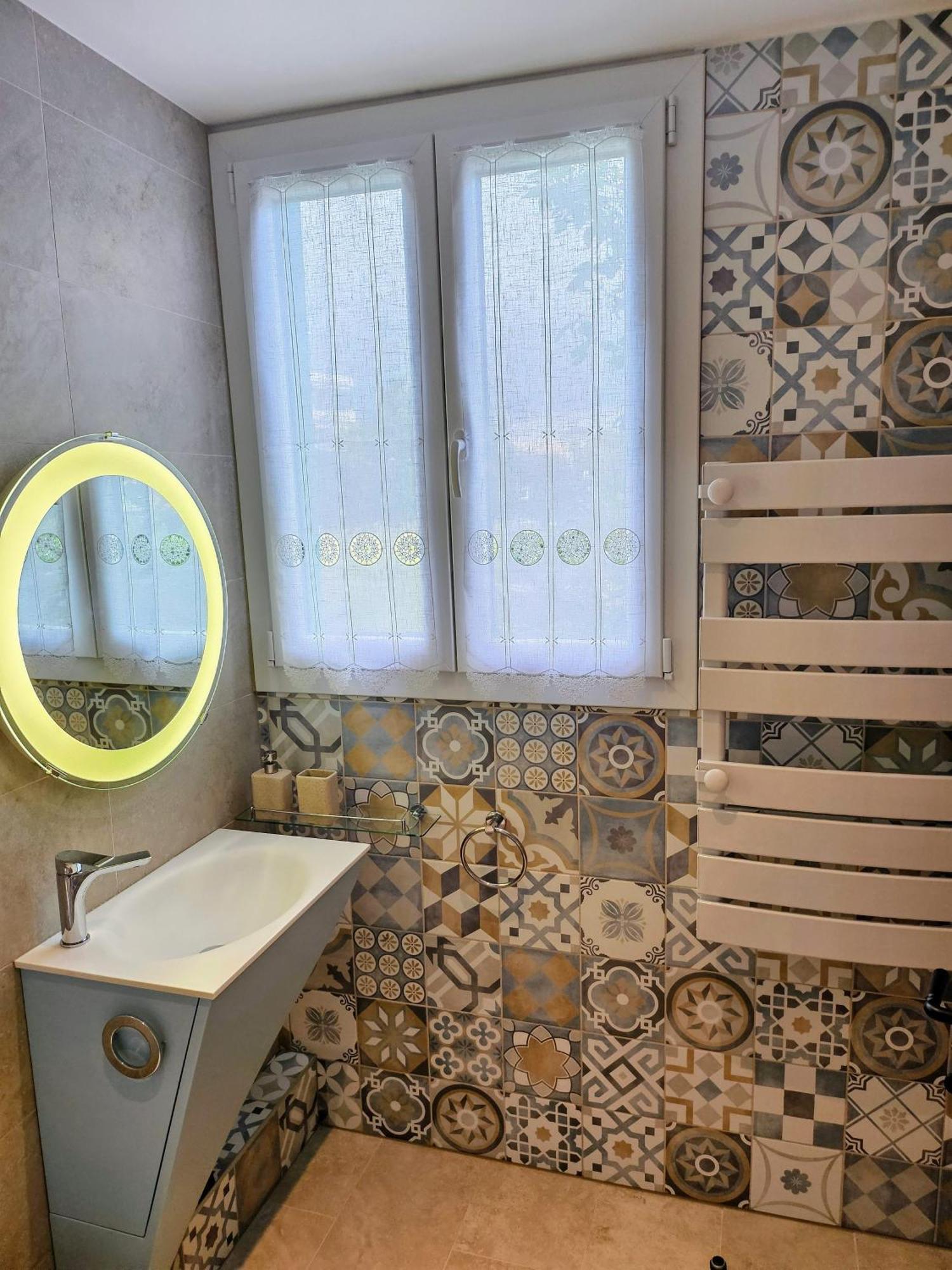 Charmant Studio Pres De La Plage Avec Jacuzzi Et Terrasse Privative 빌뇌브루베 외부 사진